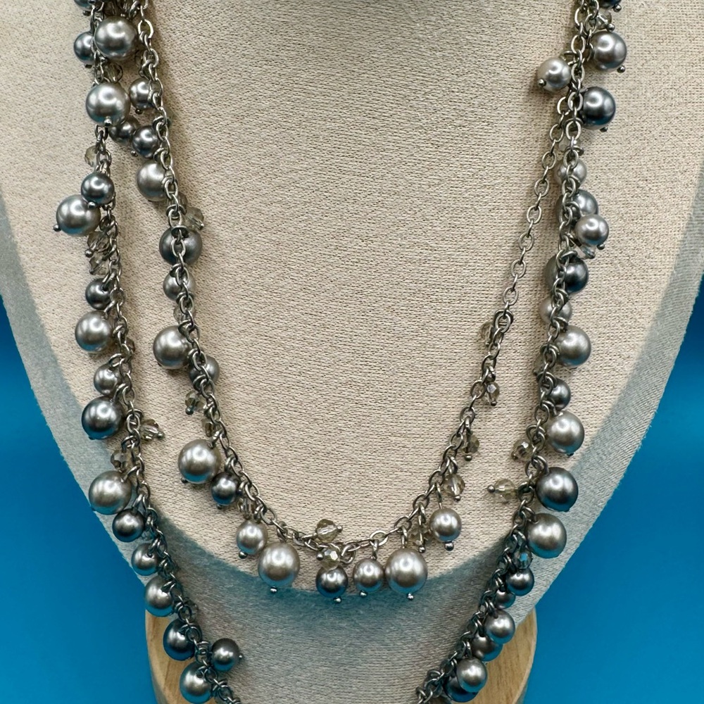 Vintage Banana Republic Silver Tone Pearl-Accent Necklace